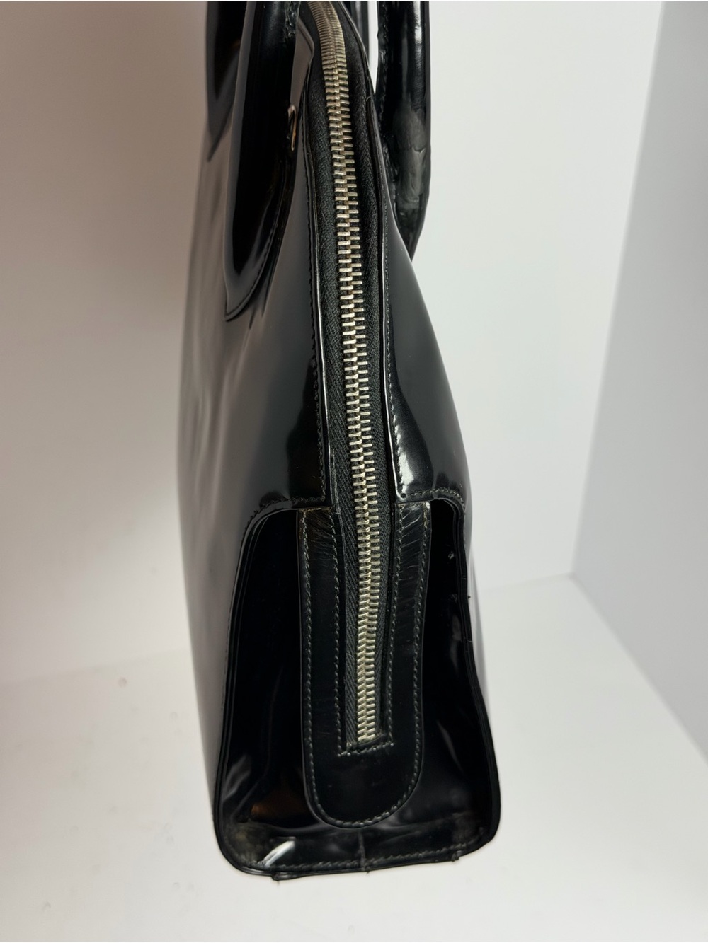 Salvatore Ferragamo Gancini Black Patent Leather Handbag Satchel - Picture 11 of 14